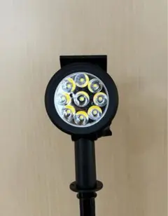 防水仕様ソーラーLEDライト 9個のLED搭載
