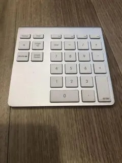 Belkin ベルキン ワイヤレス キーボード テンキー（電池付き）