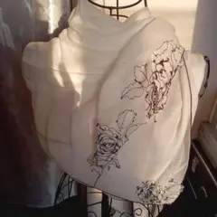 BASILE28バラ刺繍 ホワイト ストール冷房対策の必需品