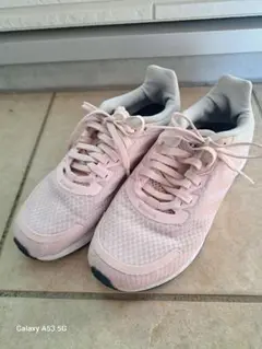 adidas ピンク ランニングシューズ　20センチ　スニーカー