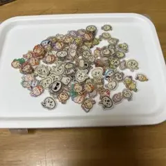 ①アクリルパーツ