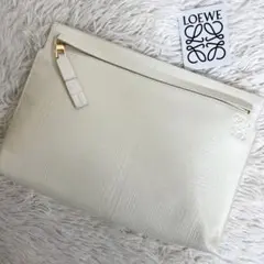 【極美品✨】ロエベ クラッチバッグ アイボリー ホワイト ゴールド金具