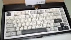 【ほぼ新品】YUNZII YZ75 メカニカルキーボード 茶軸 ホワイト