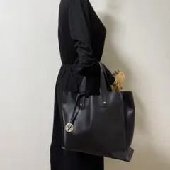 FURLA 黒 トートバッグ 保存袋、リボンキーホルダー付