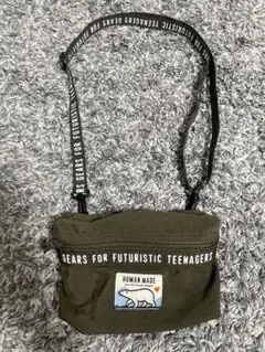 Human Made ショルダーバッグ　カーキ　しろくま
