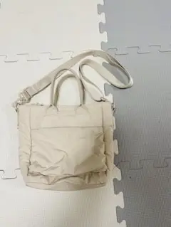 ユニクロ　2WAYユーティリティミニバッグ　ナチュラル