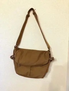 Item thumbnail for item 1b275513-0481-400a-90d8-3e6bd4d7a6ed