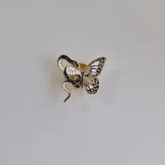 662　帯留め　蝶々　蛇