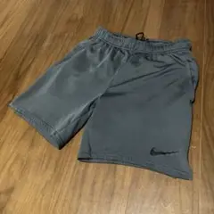 Nike メッシュ ショーツ サイズM グレー