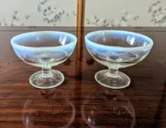 骨董　レトロガラス　乳白色　菊割　エナメル脚付　碗型広口　氷コップ　かき氷グラス 骨董 レトロガラス 乳白色 菊割 エナメル脚付 碗型広口 氷コップ