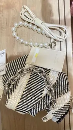 未使用タグ付き　値下げ済❗️辻直子さんコラボ　マルチハンドルミニバッグ　ブラック系