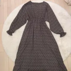 ロングワンピース　ブラック　長袖
