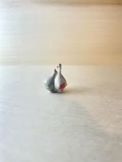 ニワトリのつがいのフェーブ　フェーヴ　鳥　陶器　陶芸　ミニチュア　フィギュア