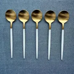 Item thumbnail for item 3e64bdd6-ad6a-4f99-961c-6a625d6b5989