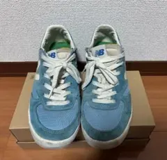 New BalancニューバランスCRT300VB