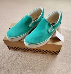 Item thumbnail for item 7c907dc2-a930-4f58-b446-360103f7a299