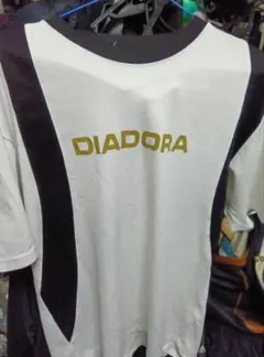 DIADORA ホワイト ブラック シャツ M中古