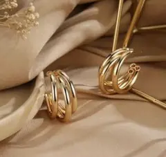 139大人気！3連フープピアス　大ぶり デザイン　ステンレス　14K　 韓国