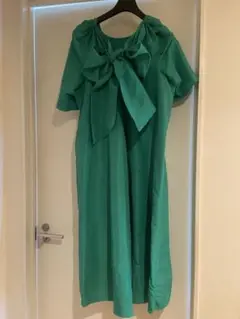 ELFRANK 緑　バックリボンワンピ