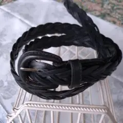 黒のレザーメッシベルト