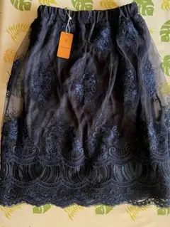 Memoreed ネイビー刺繍スカート M