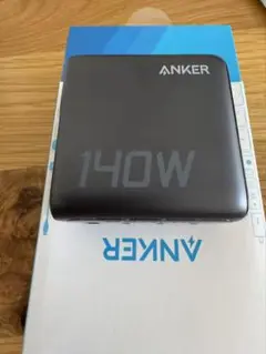 Anker Zolo 4 ポート140W壁面急速充電器モニター搭載