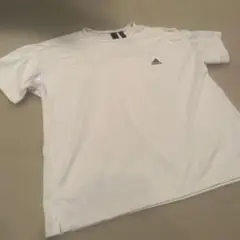 adidas ホワイト Tシャツレディース