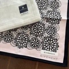 未使用　GIVENCHY ハンカチ2枚セット　ジバンシー