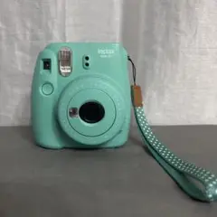 Item thumbnail for item 80b5c93e-ff93-41b2-b8cc-6f1195e89bbc