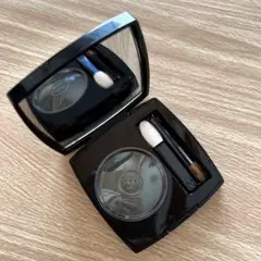 CHANEL シャネル オンブルプルミエール プードゥル 18 ヴェルデ