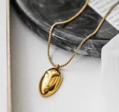 【究極美品】18 K金欧米ファッションの楕円形レリーフ像鎖骨チェーンv1