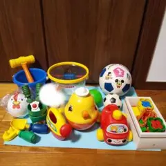 こどものおもちゃまとめ売り コンビ赤ちゃん用 ボール
