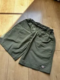 オリーブグリーン 半ズボン 140サイズ