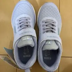 LUVRUSH 薄紫 スニーカー 19.5 EE