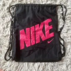 NIKE ドローストリングバッグ 黒/ピンク