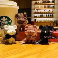リボン　ベアー　 くま　キーホルダー 鈴 白　プレゼント ミニクマ　チャーム