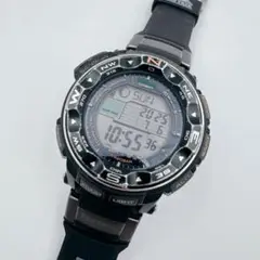 【極美品】CASIO PROTREK PRW-S2500 プロトレック プロトレックの新モデルは、サバイバルギアモチーフ。角型メタル