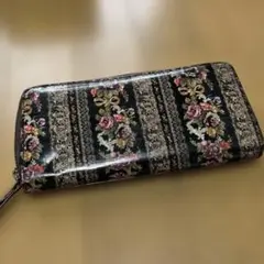 axes femme 長財布 【美品】