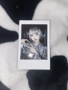 クララ・マグラ あんりゴン チェキ