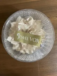 Jewel Vox 花モチーフブローチ ベージュ　コサージュ