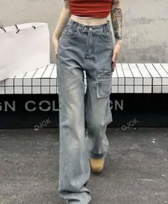 フラップポケット付き ワイドレッグジーンズ