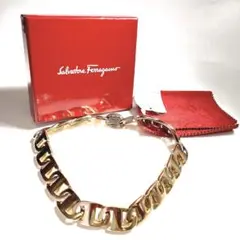 美品❤︎Salvatore Ferragamoフェラガモ ヴァラプレートネックレス