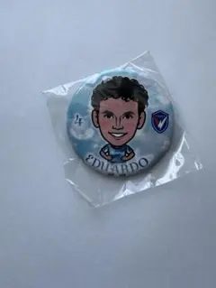 【匿名配送】V・ファーレン長崎 エドゥアルド選手 缶バッジ（平和祈念ver）