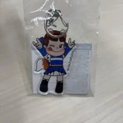 ファイターズ　ペコちゃんキーホルダー