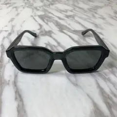 美品 MELLER サングラス FOG OLIVE NAYAH 付属品完備
