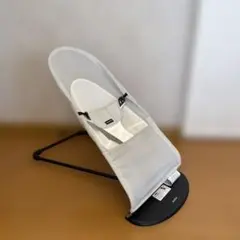 BABYBJÖRN バウンサー ホワイト メッシュ　ベビービヨルン