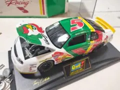 Item thumbnail for item 8b162684-5b4f-45d5-a8ef-c5197f1de47f