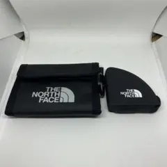 THE NORTH FACE 小銭入れセットになります。