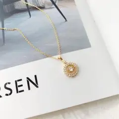 ♥️再入荷♥️おしゃれ　太陽　レディース　ネックレス　ゴールド　上品　華奢　丸