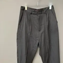 エテリオ　タックパンツ(M)テーパードシルエット　ブラウン無地　センタープレス